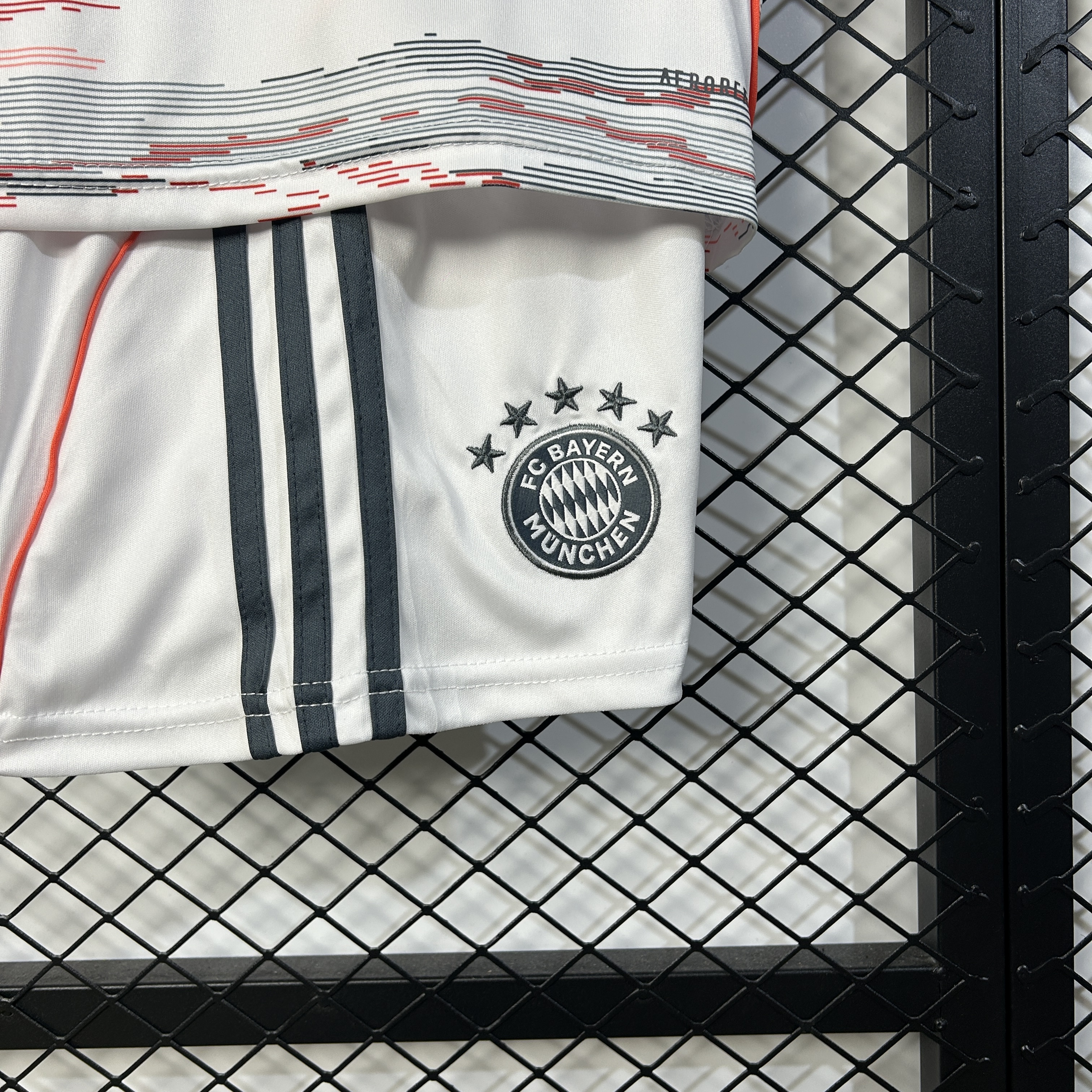 Bayern Munich Away Kids Kit Jerseys+Shorts 2025/26