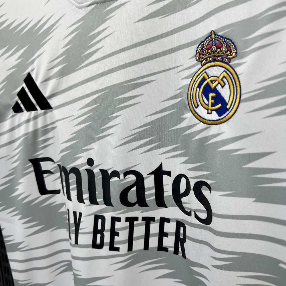 Real Madrid 2025/26 Pre-Match Jersey