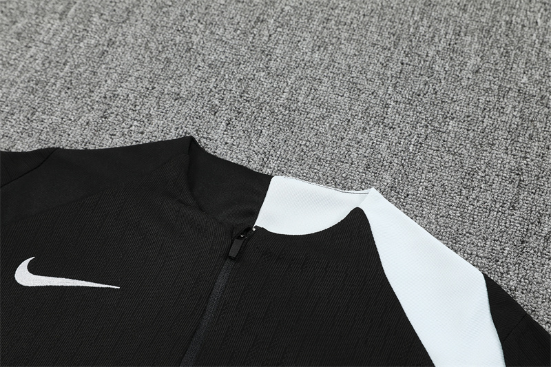 Chelsea Black Training Kit 25/26