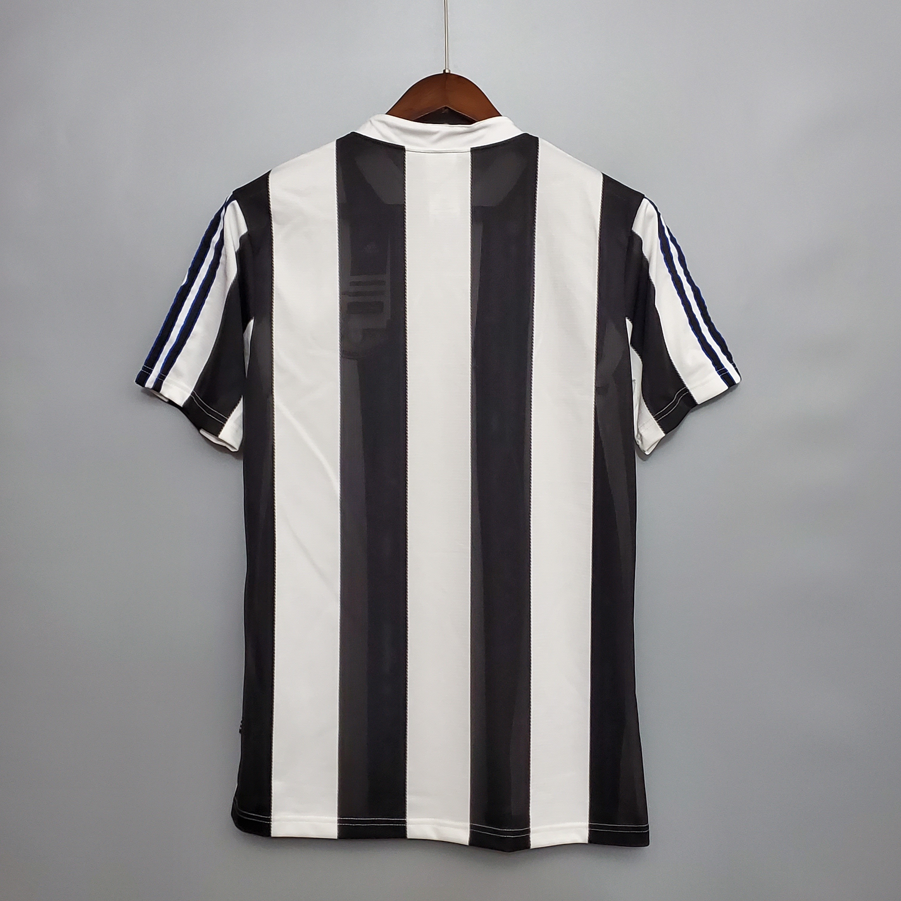 Newcastle United 95-97 home Retro Jersey