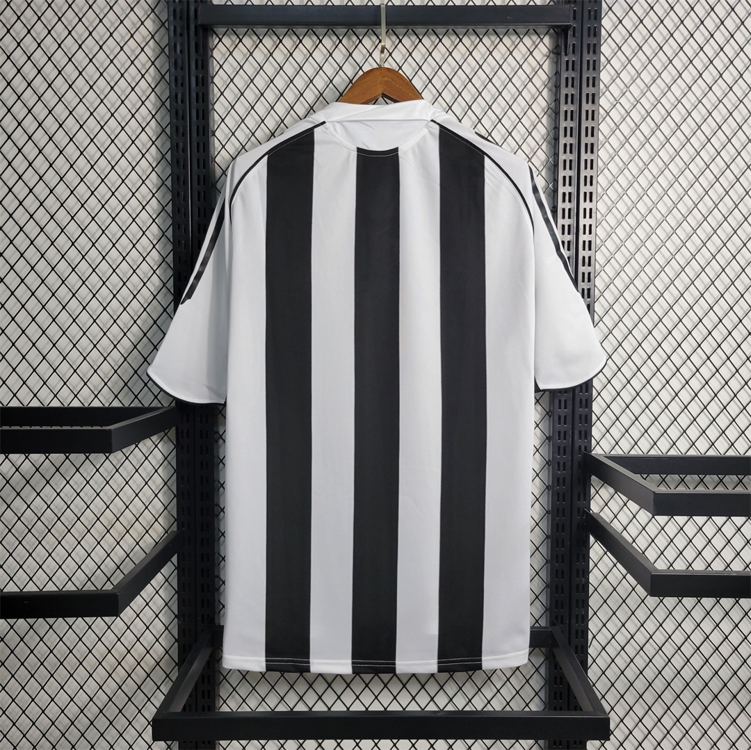 Newcastle United 04-06 home Retro Jersey