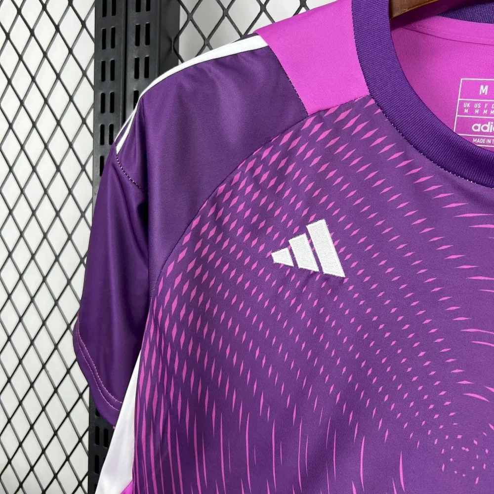 Bayern Munich Soccer Jersey Purple Goalkeeper Shirt 2025/26