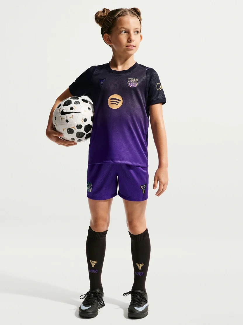 Younger kids away kit FC Barcelona x Kobe Bryant 26/27