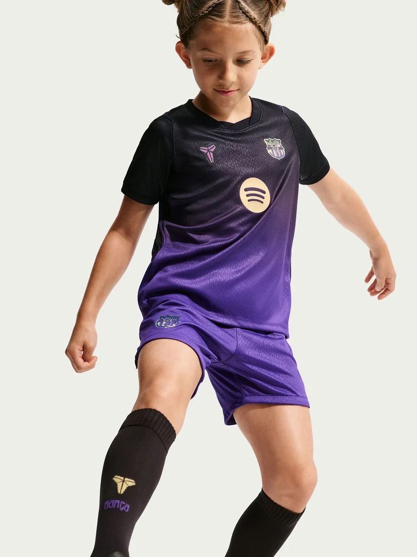 Younger kids away kit FC Barcelona x Kobe Bryant 26/27