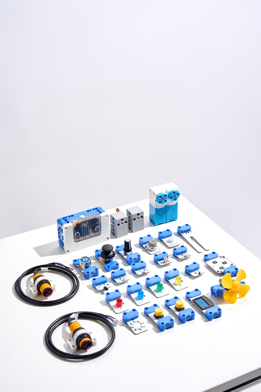 micro:bit STEM Coding Board for Education and Robotics Projects