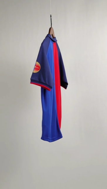 Vintage Soccer Jersey KLUIVERT #9 Barcelona Home 1999/00 - 100th Anniversary