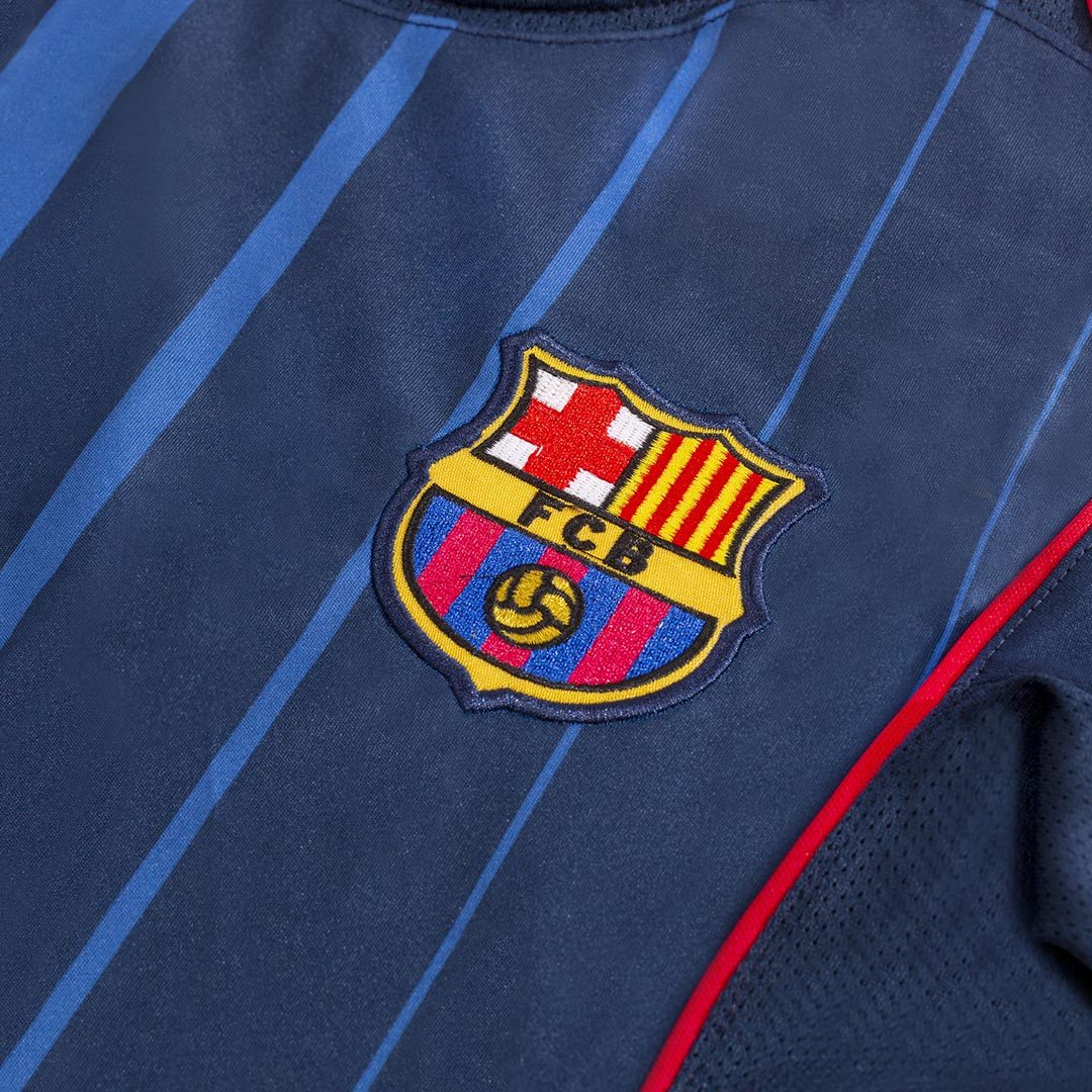 Vintage Soccer Jersey RONALDINHO #10 Barcelona Away 2004/05
