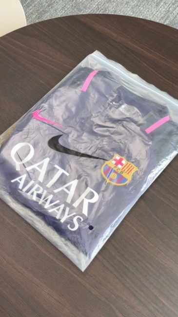 Retro Soccer Jersey Barcelona Away 2016/17