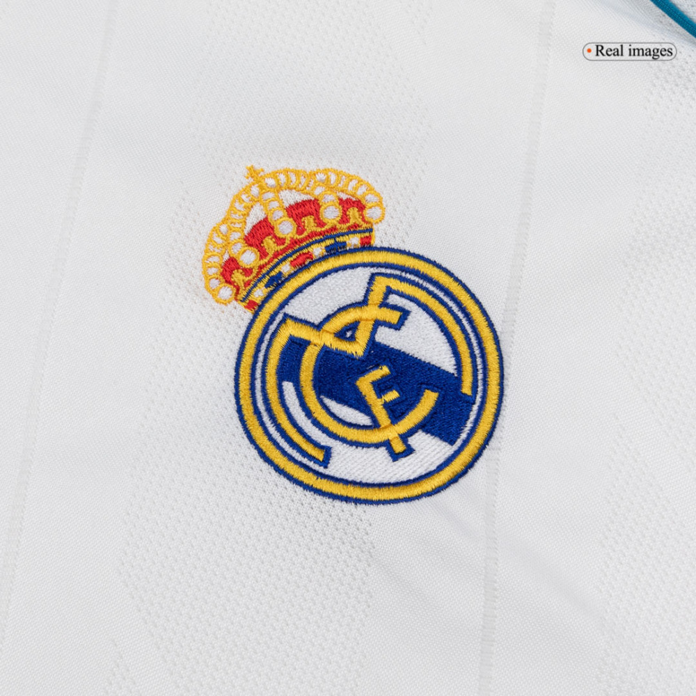Retro Soccer Jersey Real Madrid Home Long Sleeve 2017/18