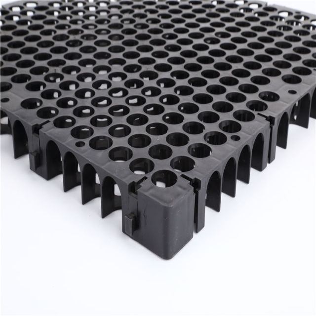Storage and Drainage Board: Functional Sheet for Water Storage, Drainage and Moisture Isolation