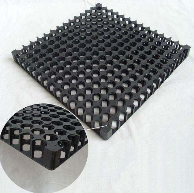 Storage and Drainage Board: Functional Sheet for Water Storage, Drainage and Moisture Isolation