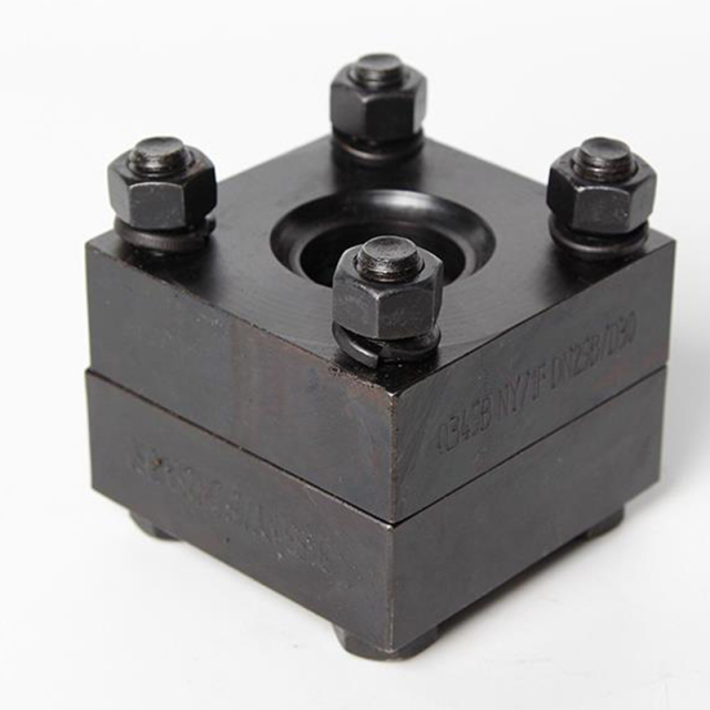 Кованый под высоким давлением квадратный фланец для промышленных трубопроводных систем