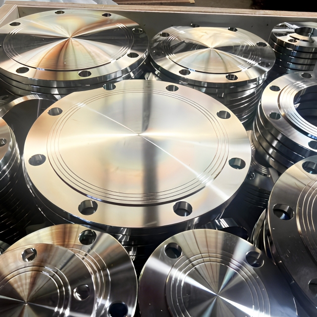 ASTM A182 Stainless Steel Blind Flange Manufacturer | Industrial Pipe Flange Supplier