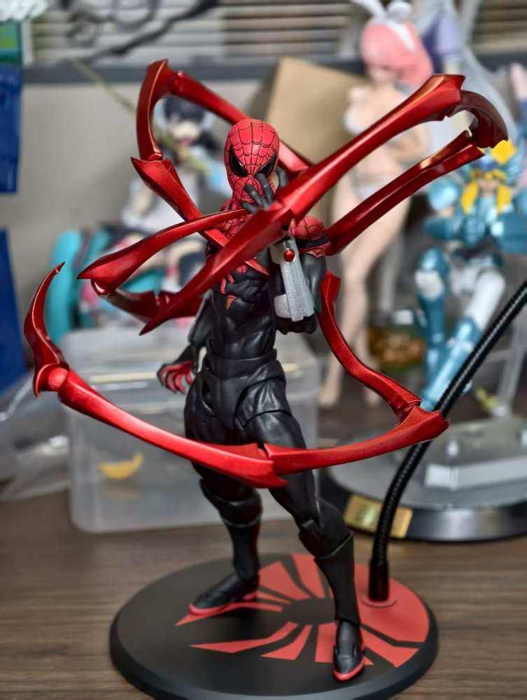 【Available】MessToys Superior Spiderman
