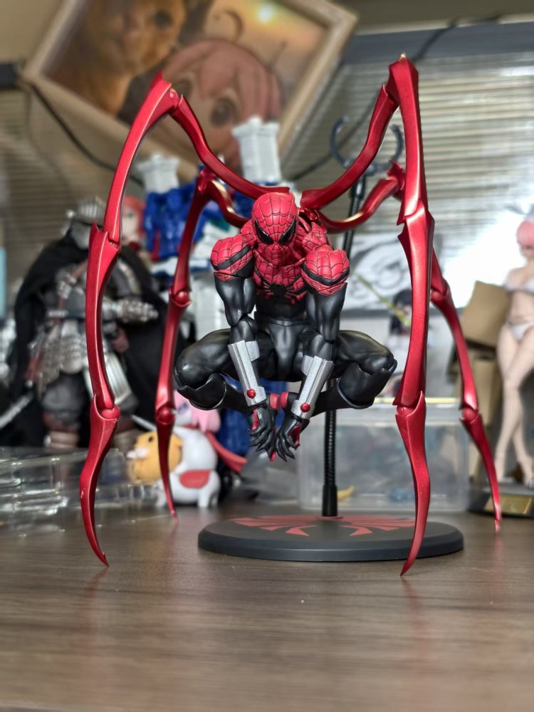【Available】MessToys Superior Spiderman
