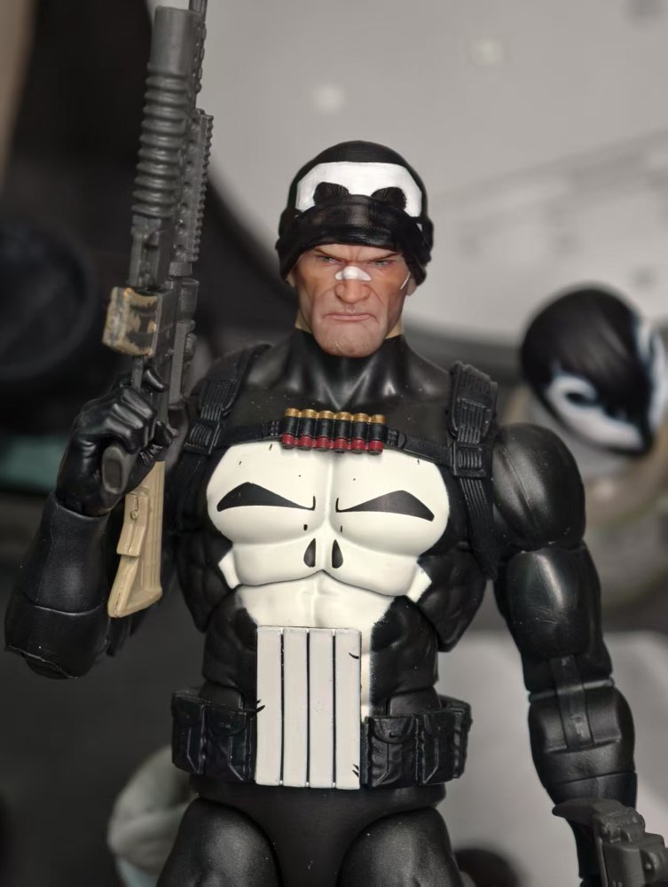 【Pre-order】1/12 Marvel's The Punisher Head Sculpture