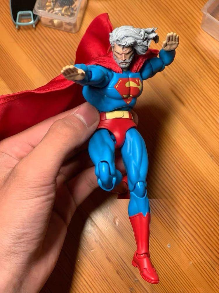 【Pre-order】1/12 DC Superman with long hair and a beard Head Sculpture