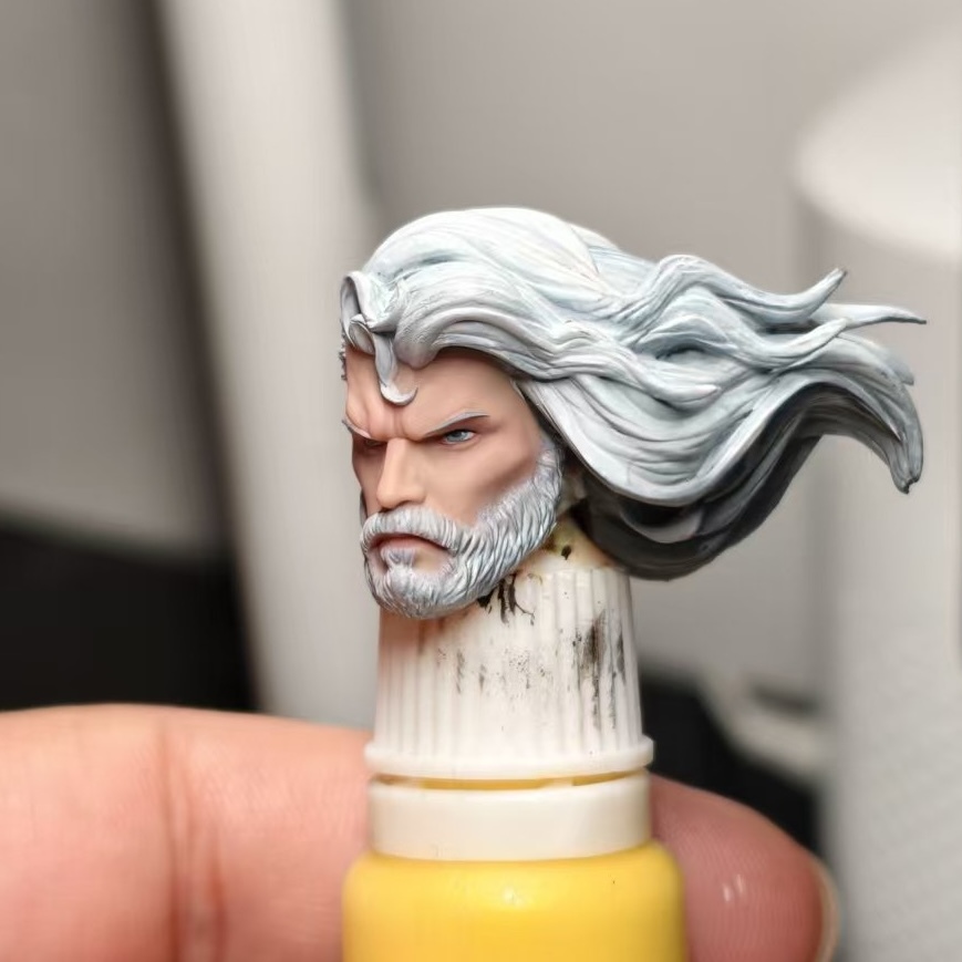 【Pre-order】1/12 DC Superman with long hair and a beard Head Sculpture