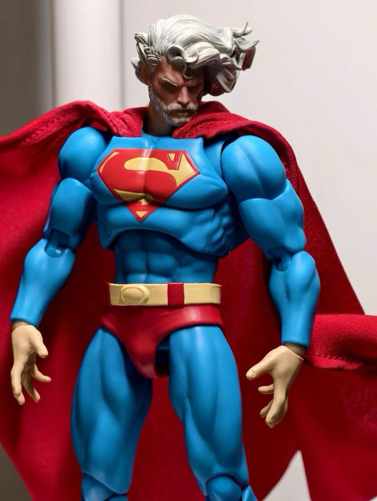【Pre-order】1/12 DC Superman with long hair and a beard Head Sculpture