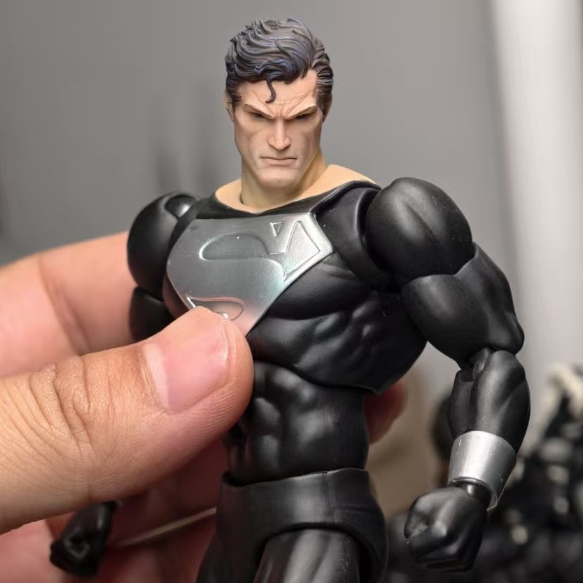 【Pre-order】1/12 DC Silent  Superman Head Sculpture