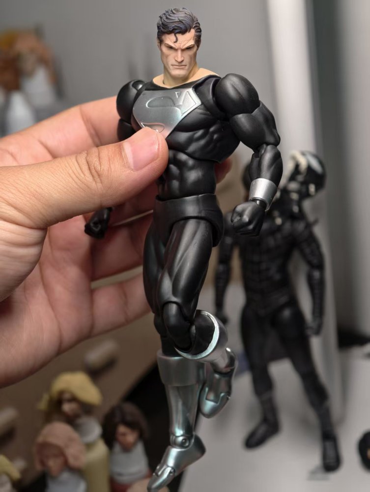 【Pre-order】1/12 DC Silent  Superman Head Sculpture