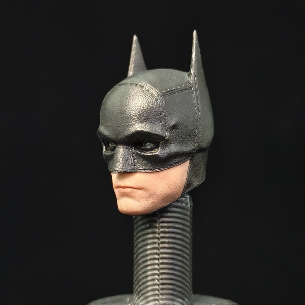 【Pre-order】1/12 Pattinson Batman Movable Eye Design Fit Mezco MacFarlane