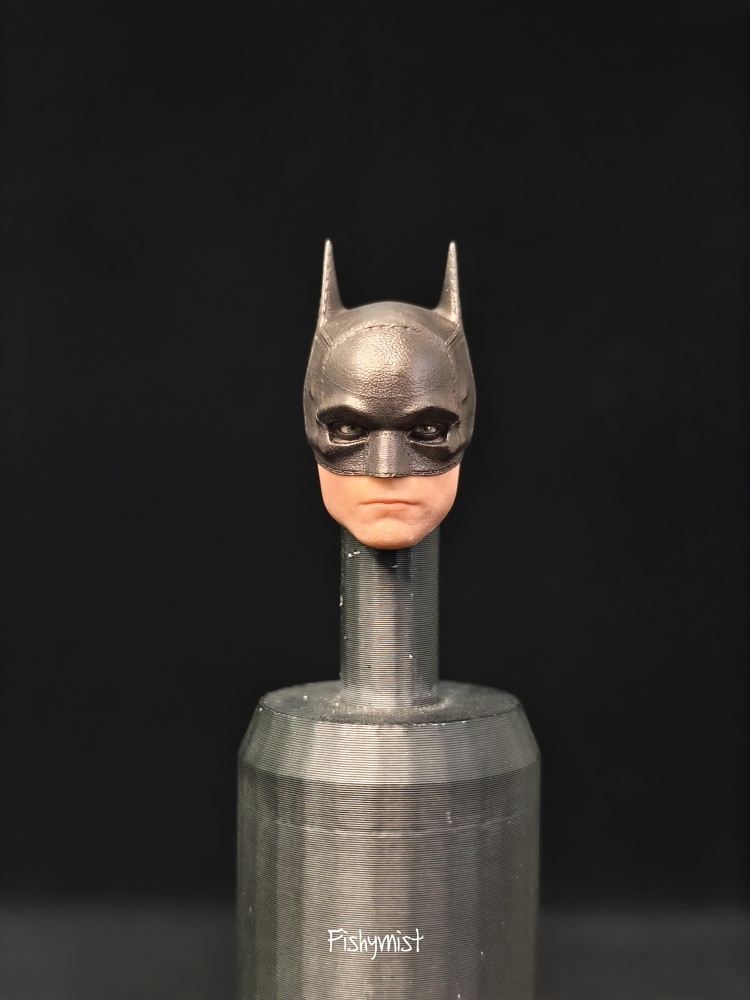 【Pre-order】1/12 Pattinson Batman Movable Eye Design Fit Mezco MacFarlane
