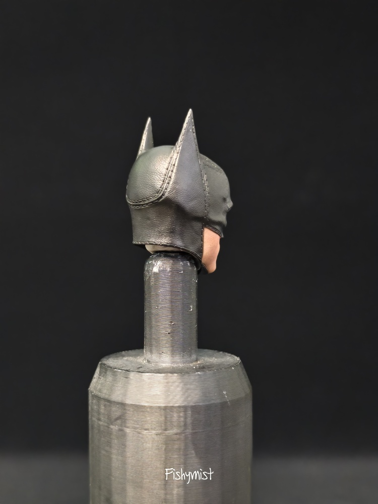 【Pre-order】1/12 Pattinson Batman Movable Eye Design Fit Mezco MacFarlane