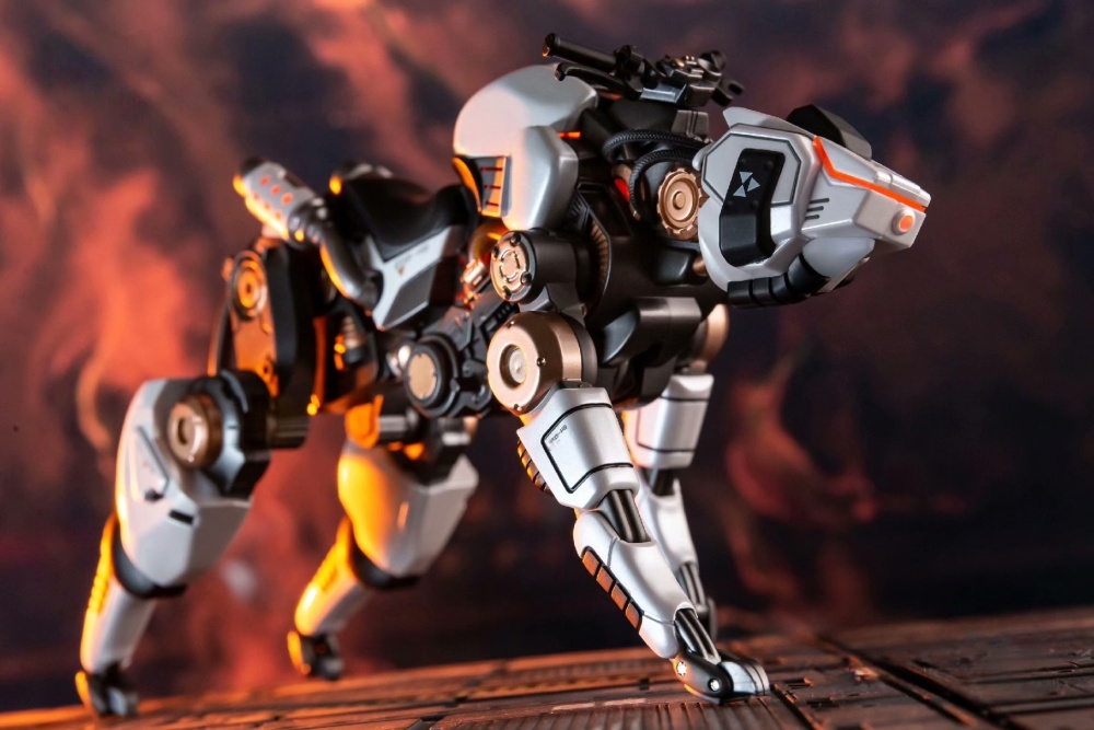 【Available】86Toys Cyber Mechanical Dog, Articulated, with LED Breathing Light