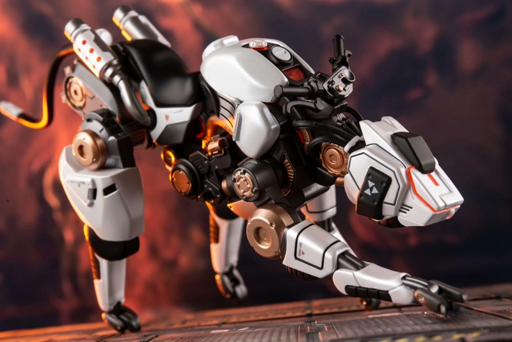 【Available】86Toys Cyber Mechanical Dog, Articulated, with LED Breathing Light