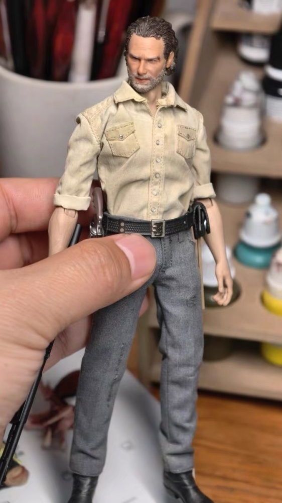【Pre-order】1/12 The Walking Dead - Rick Grimes (Battle Damaged Version) Head Sculpture
