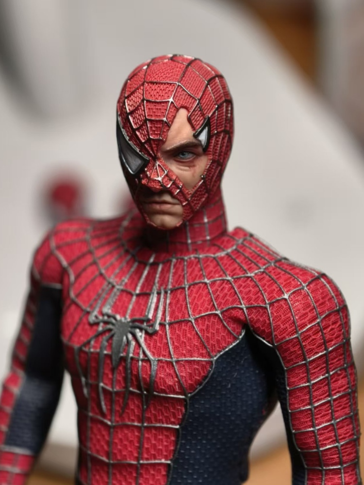 【Pre-order】1/12 Tobey Maguire Spider-Man (Battle Damaged Head Sculpture) Bully Maguire