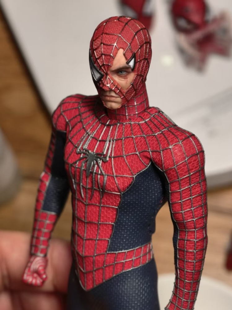 【Pre-order】1/12 Tobey Maguire Spider-Man (Battle Damaged Head Sculpture) Bully Maguire