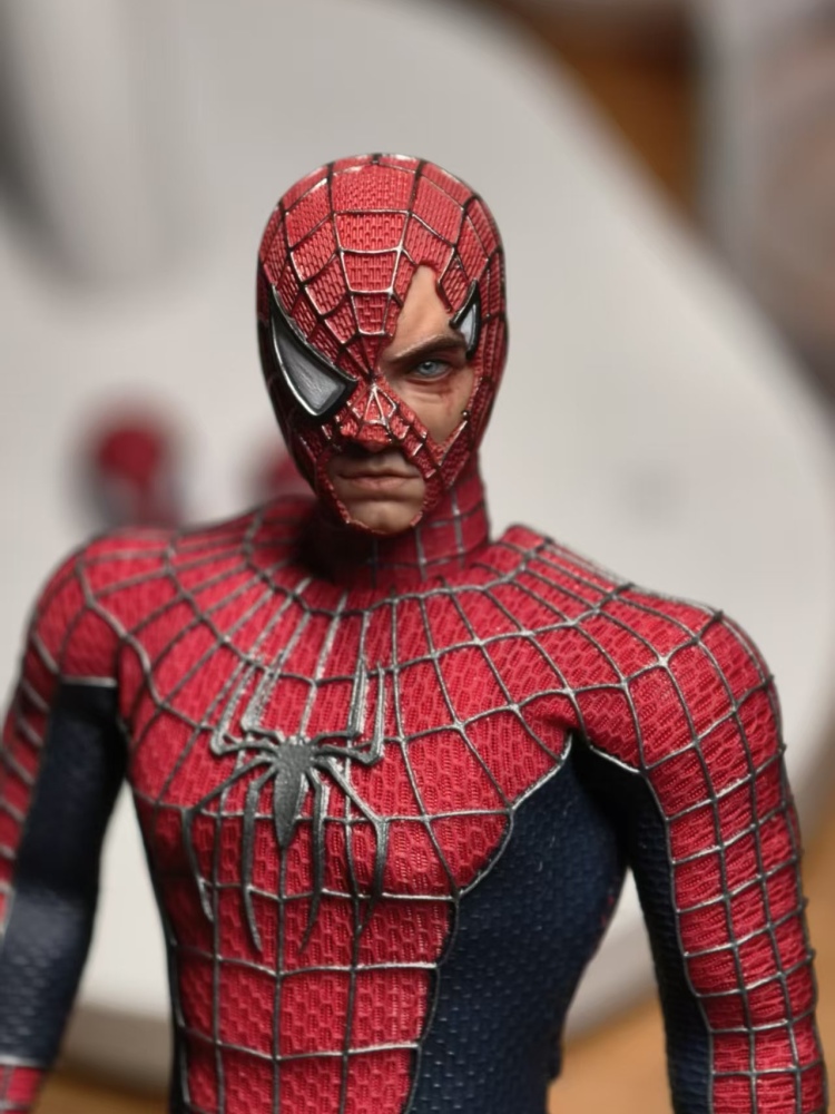 【Pre-order】1/12 Tobey Maguire Spider-Man (Battle Damaged Head Sculpture) Bully Maguire