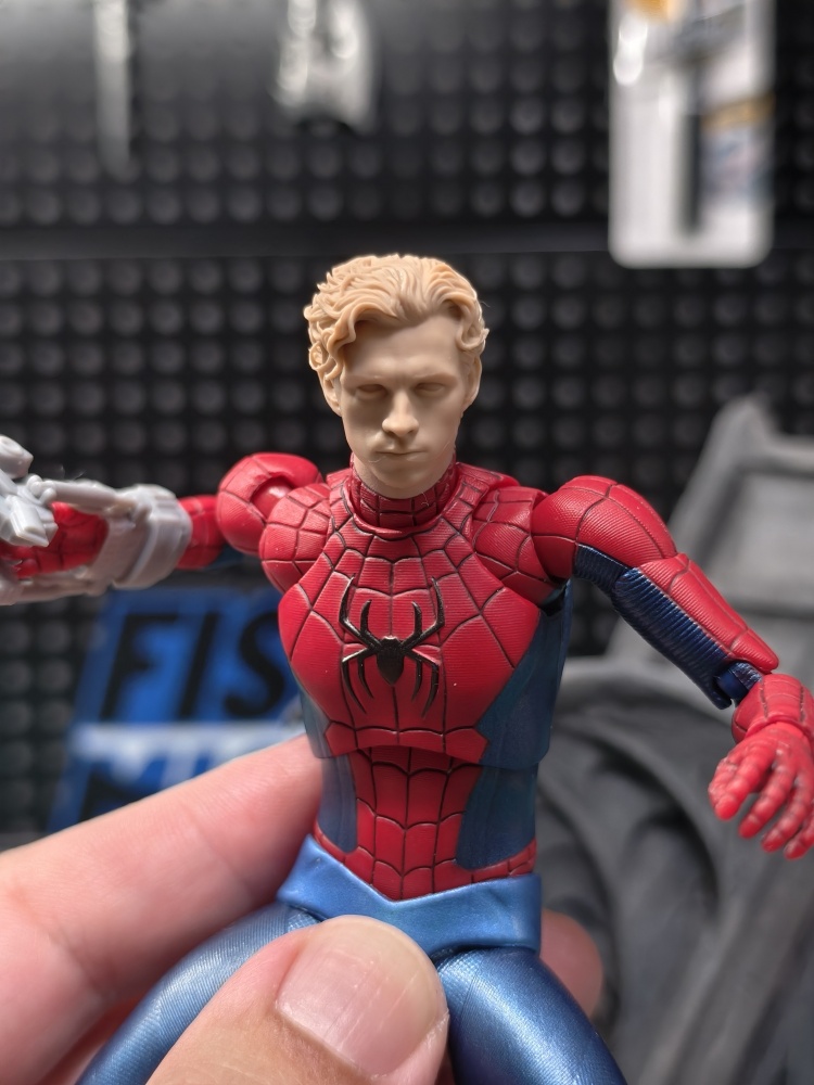 【Pre-order】1/12 Tom Holland Head sculpt and pulse gauntlet