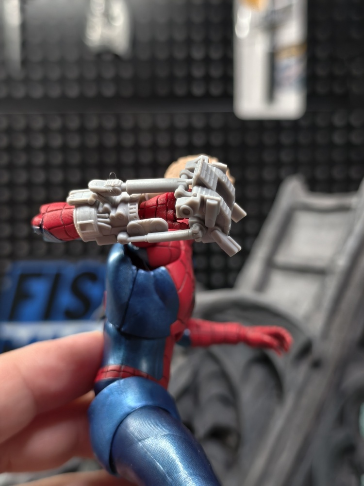 【Pre-order】1/12 Tom Holland Head sculpt and pulse gauntlet