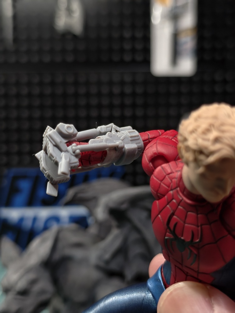 【Pre-order】1/12 Tom Holland Head sculpt and pulse gauntlet