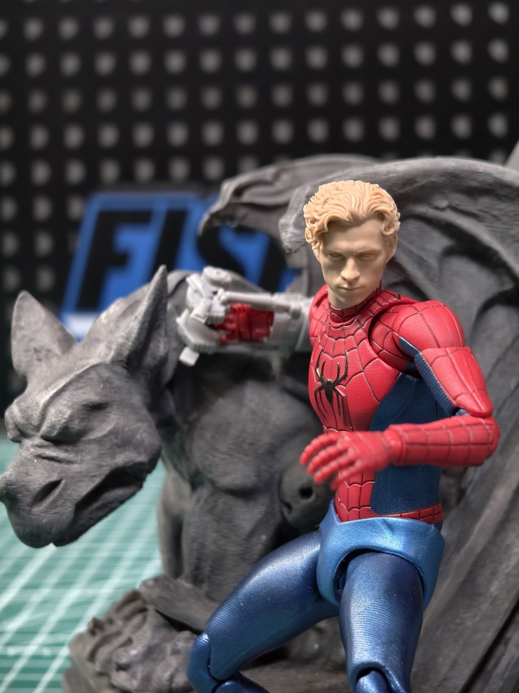 【Pre-order】1/12 Tom Holland Head sculpt and pulse gauntlet