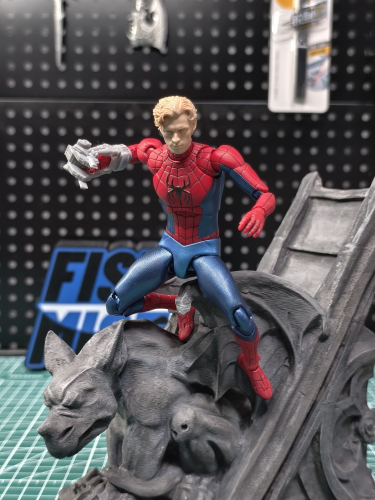 【Pre-order】1/12 Tom Holland Head sculpt and pulse gauntlet