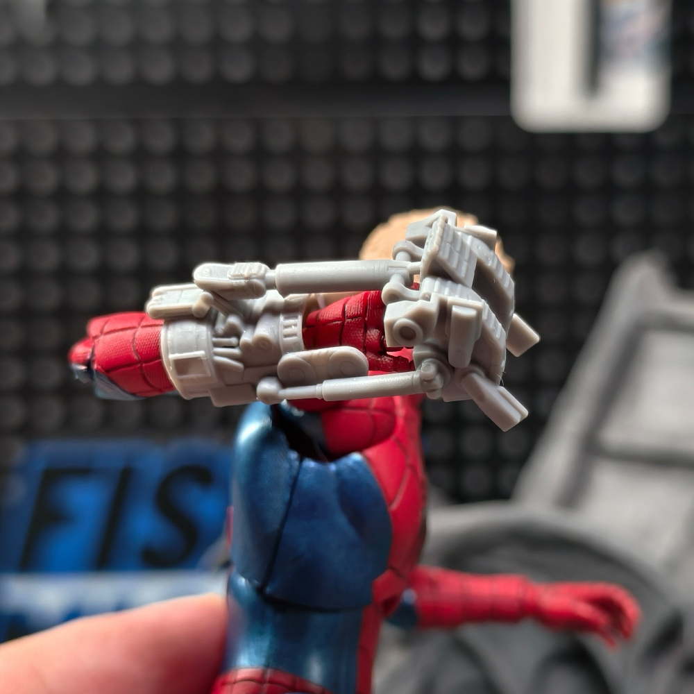 【Pre-order】1/12 Tom Holland Head sculpt and pulse gauntlet