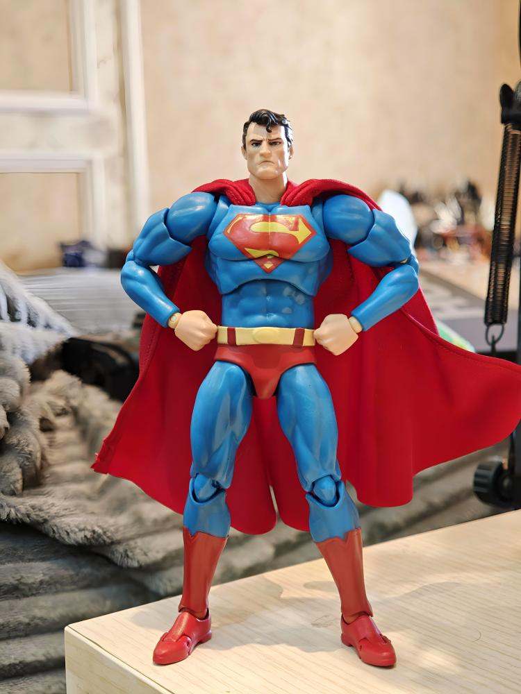 【Available】1/12 Messtoys HUSH Superman Action figure