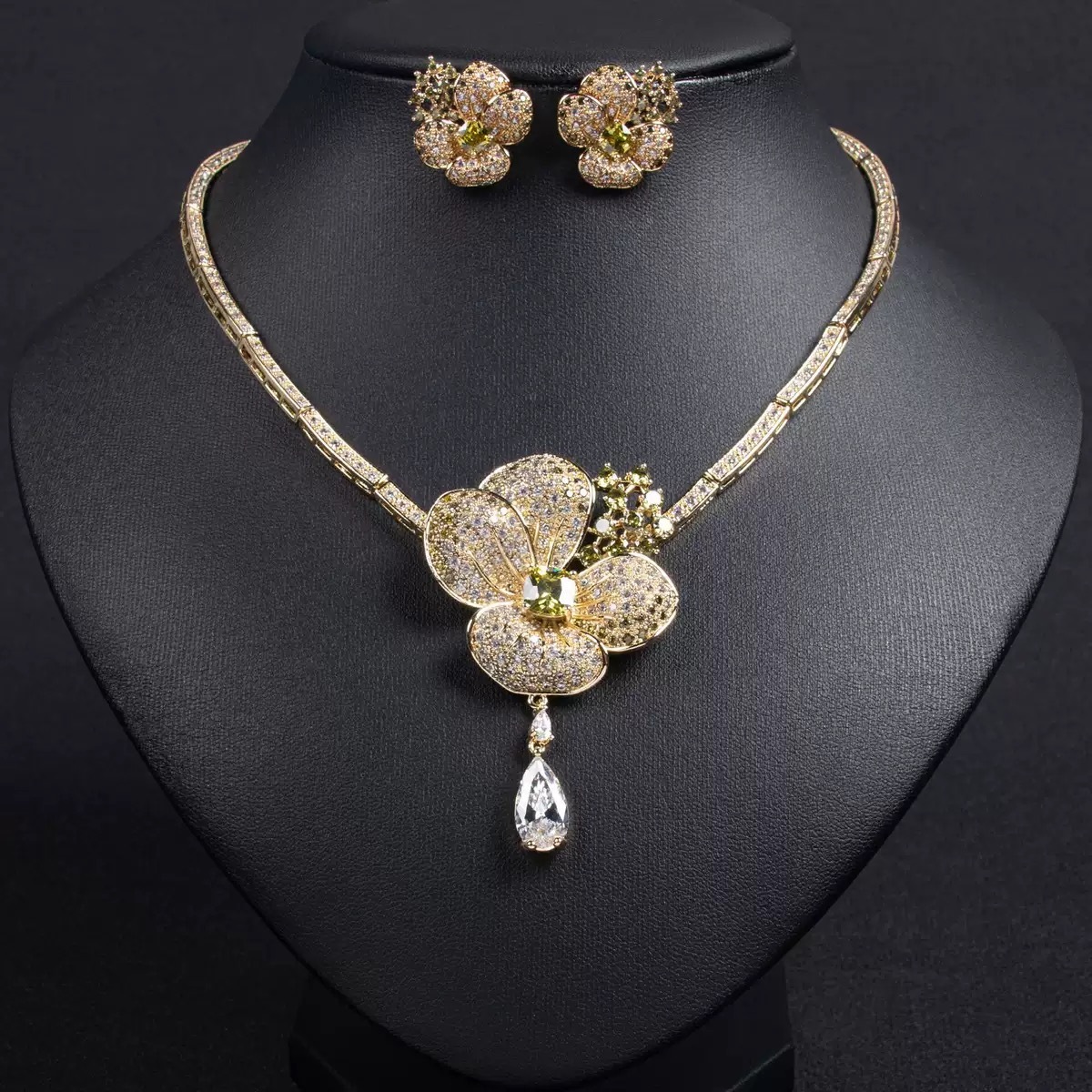 Flower Zircon Necklace Earrings Set