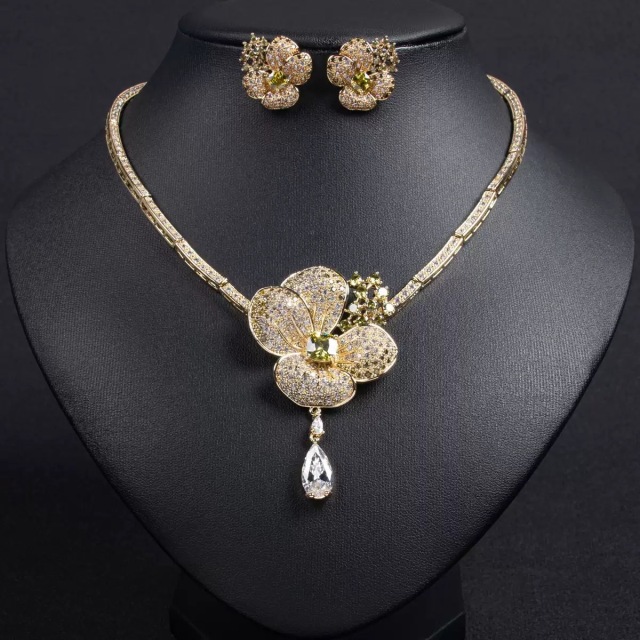 Flower Zircon Necklace Earrings Set