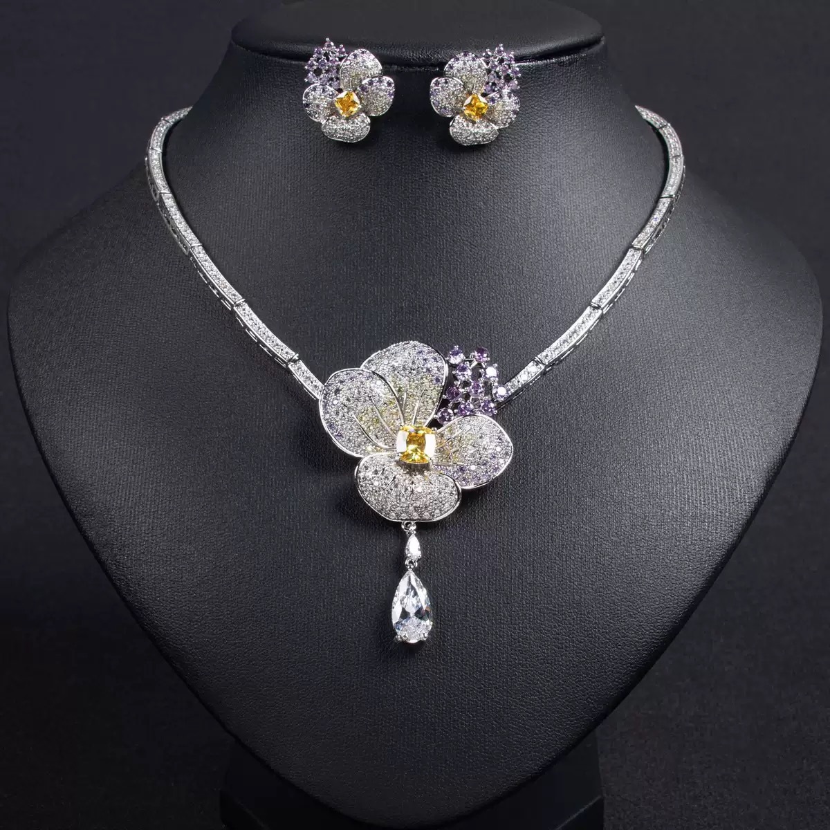 Flower Zircon Necklace Earrings Set