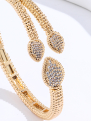 Double-tailed Snake Diamond Bracelet