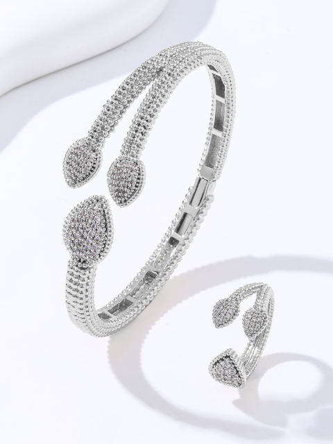 Double-tailed Snake Diamond Bracelet