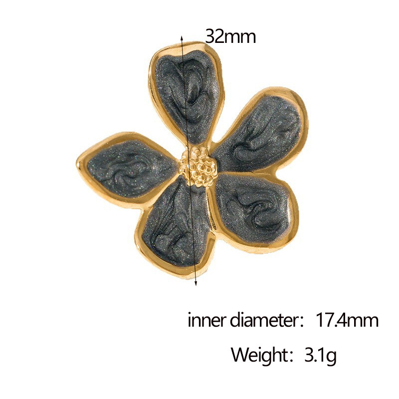 Black and White Floral Ring