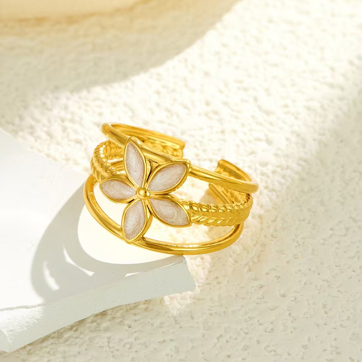 Golden Flower Drop Oil Open Ring