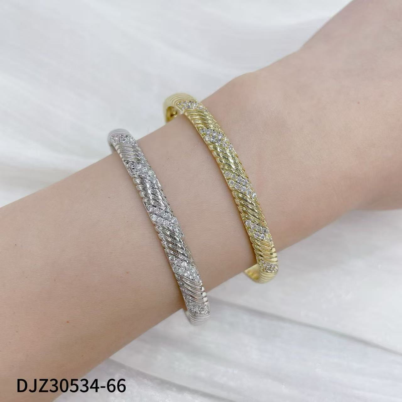 NON-fading Gold Diagonal Stripe Stylish Bracelet