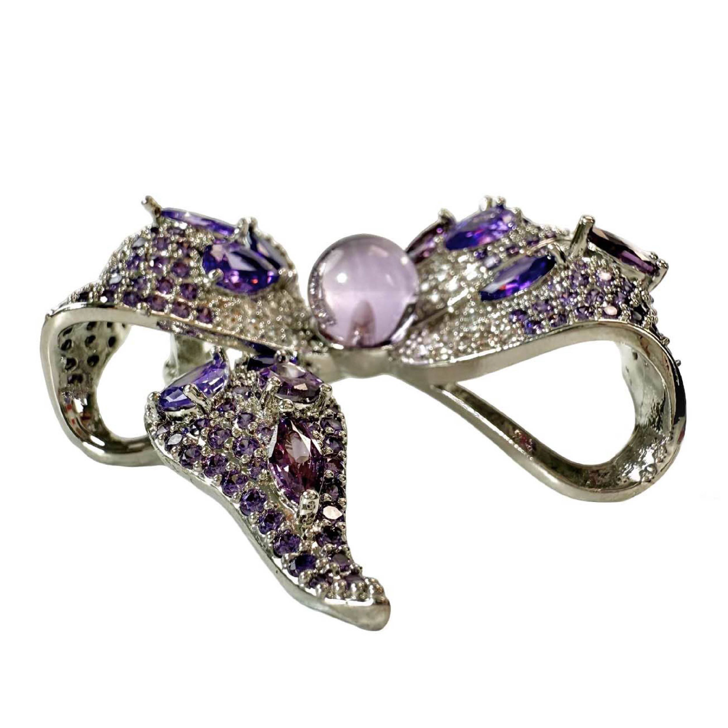 Shinecrys- amethyst brooch